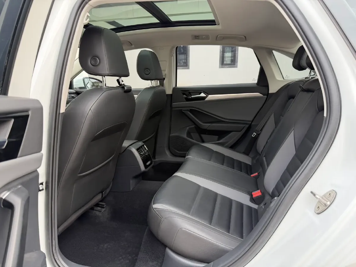 2021 Volkswagen Sagitar 1.4T 150HP L4 7DCT,autocango,china used car exporter,china ev exporter,chinese used car exporter,chinese used ev exporter