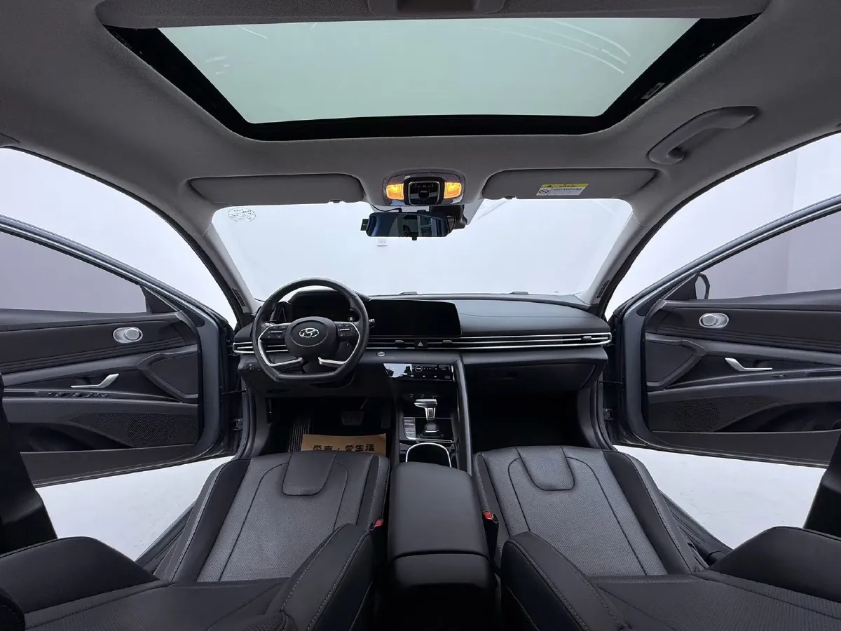 2021 Hyundai Elantra 1.5L 115HP L4 CVT,autocango,china used car exporter,china ev exporter,chinese used car exporter,chinese used ev exporter