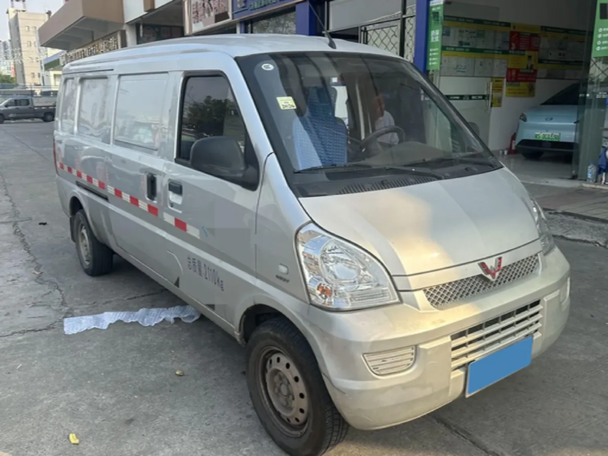 2021 SWM X2 1.5L 112HP L4 5MT,autocango,china used car exporter,china ev exporter,chinese used car exporter,chinese used ev exporter