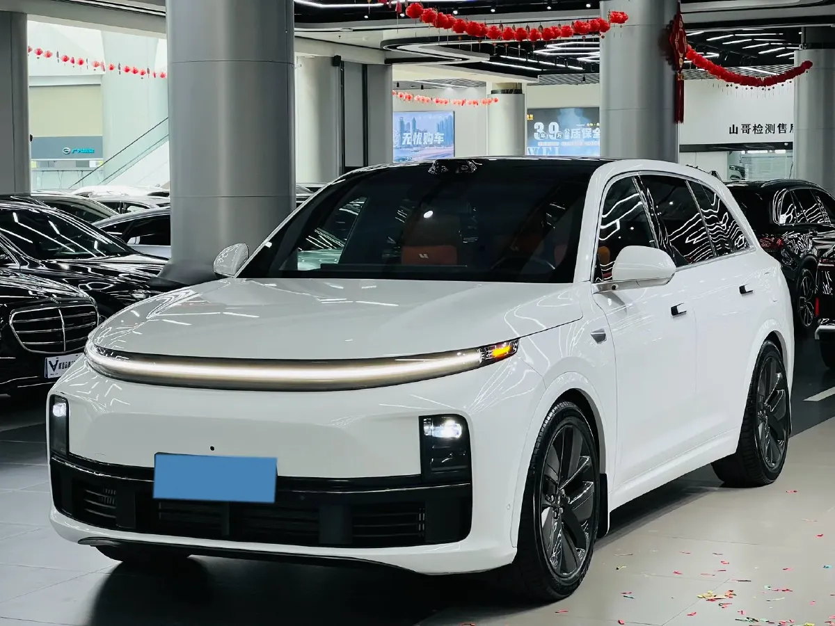 2024 Li L8 Range Extended 154HP REEV 42.8KWH,autocango,china used car exporter,china ev exporter,chinese used car exporter,chinese used ev exporter