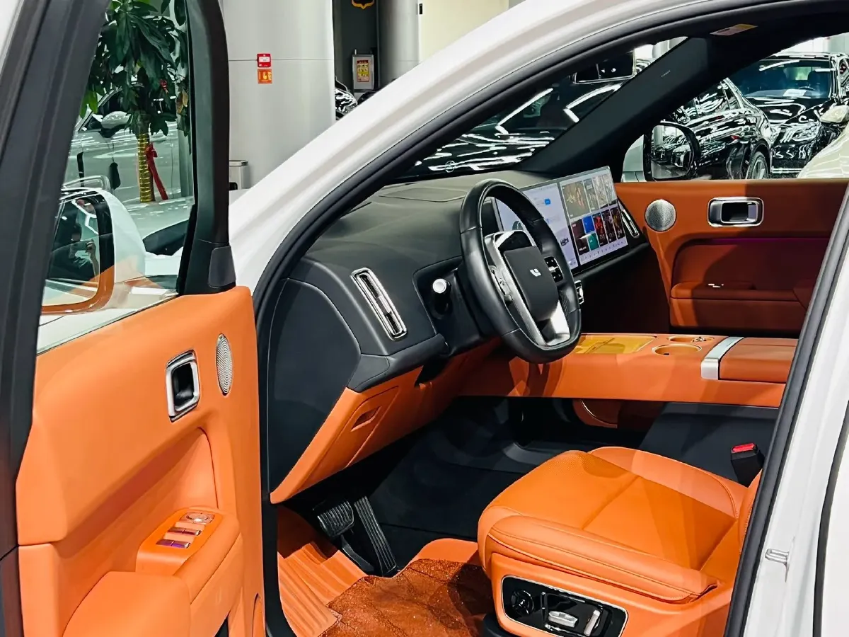 2024 Li L8 Range Extended 154HP REEV 42.8KWH,autocango,china used car exporter,china ev exporter,chinese used car exporter,chinese used ev exporter