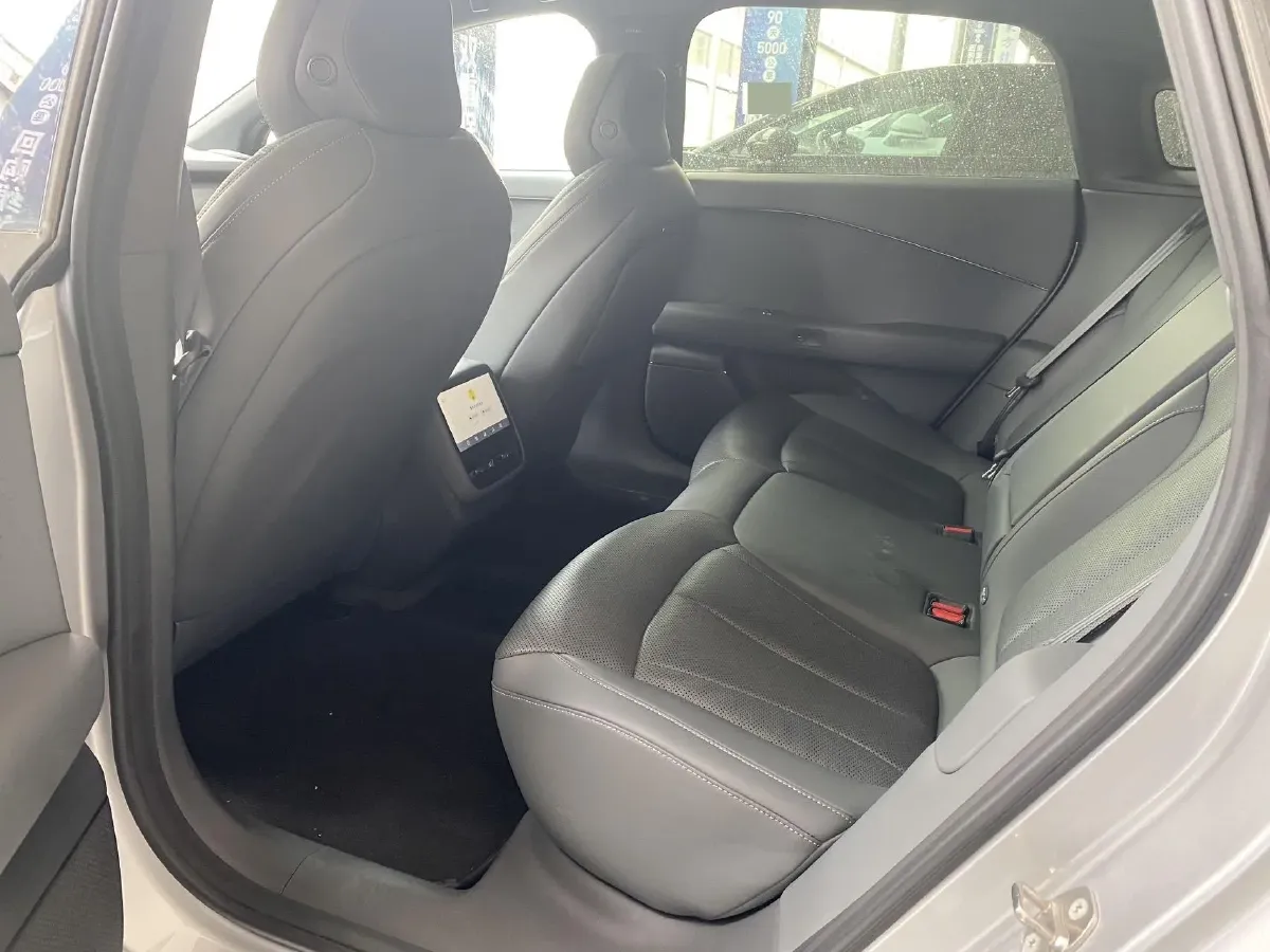 2024 Xpeng P7+ BEV 60.7KWH,autocango,china used car exporter,china ev exporter,chinese used car exporter,chinese used ev exporter