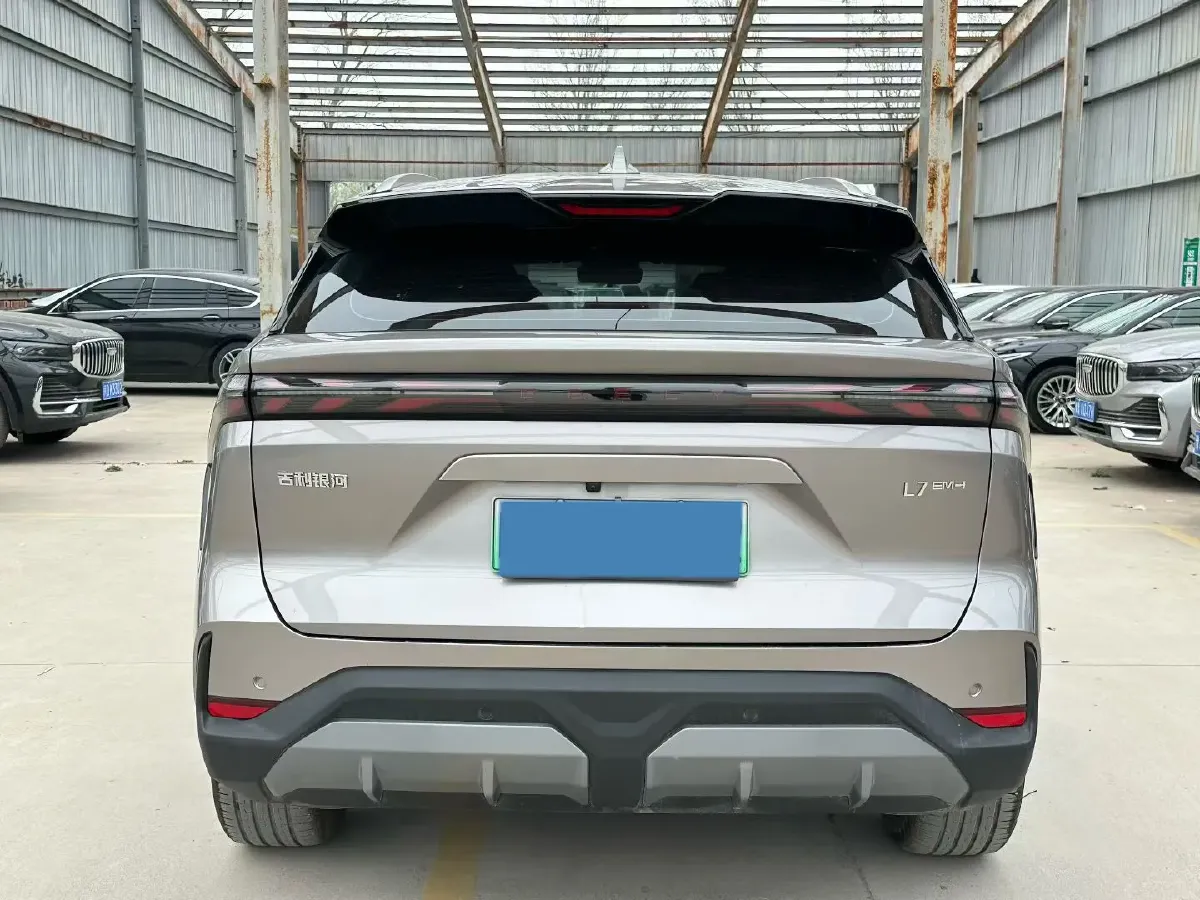 2025 Geely Galaxy L7 1.5L 112HP L4 1DHT PHEV 18.4KWH,autocango,china used car exporter,china ev exporter,chinese used car exporter,chinese used ev exporter
