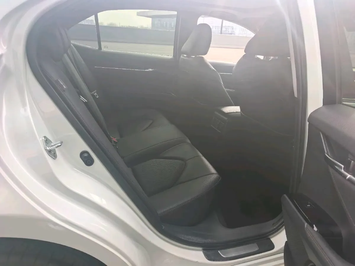 2019 Toyota Camry 2.5L 209HP L4 8AT,autocango,china used car exporter,china ev exporter,chinese used car exporter,chinese used ev exporter