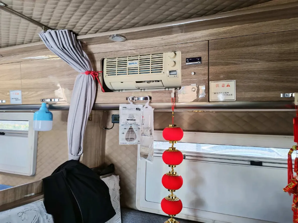 2013 MAXUS XinTu V80 2.5T 136HP L4 5MT,autocango,china used car exporter,china ev exporter,chinese used car exporter,chinese used ev exporter