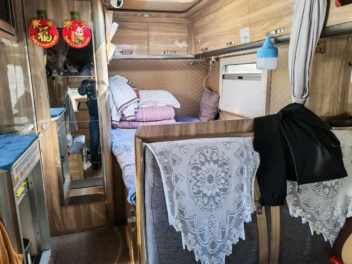 2013 MAXUS XinTu V80 2.5T 136HP L4 5MT,autocango,china used car exporter,china ev exporter,chinese used car exporter,chinese used ev exporter