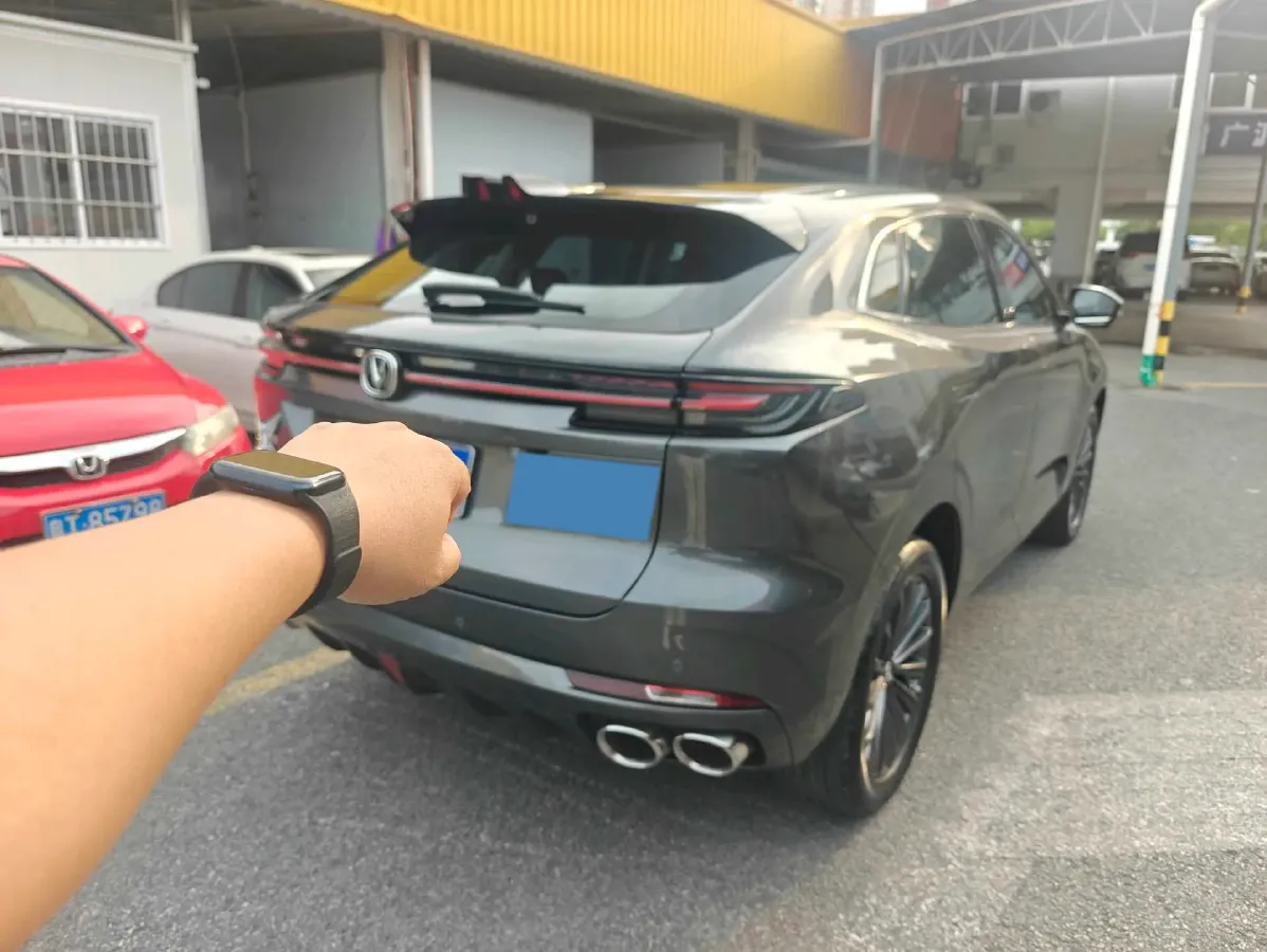 2021 ChangAn UNI-K 2.0T 233HP L4 8AT,autocango,china used car exporter,china ev exporter,chinese used car exporter,chinese used ev exporter