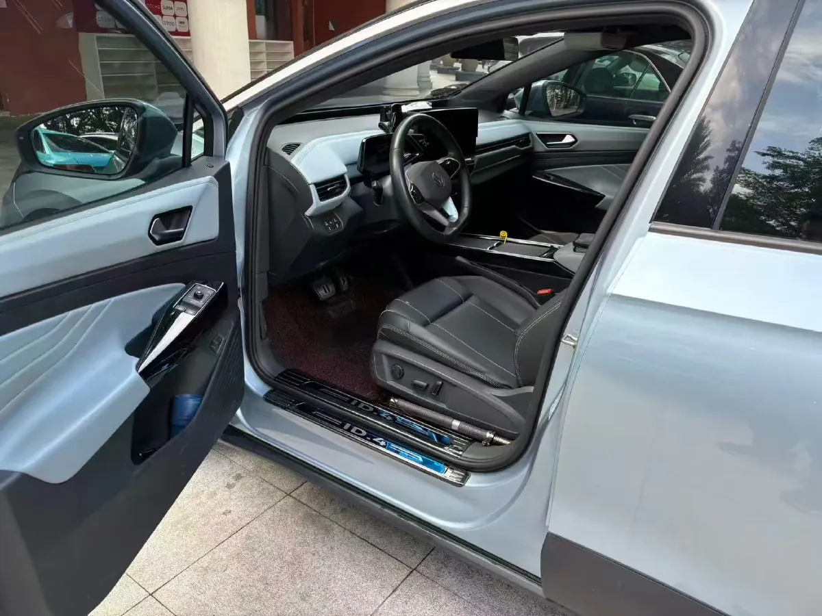 2023 Leapmotor C01 1.5L 95HP L4 REEV 43.7KWH,autocango,china used car exporter,china ev exporter,chinese used car exporter,chinese used ev exporter