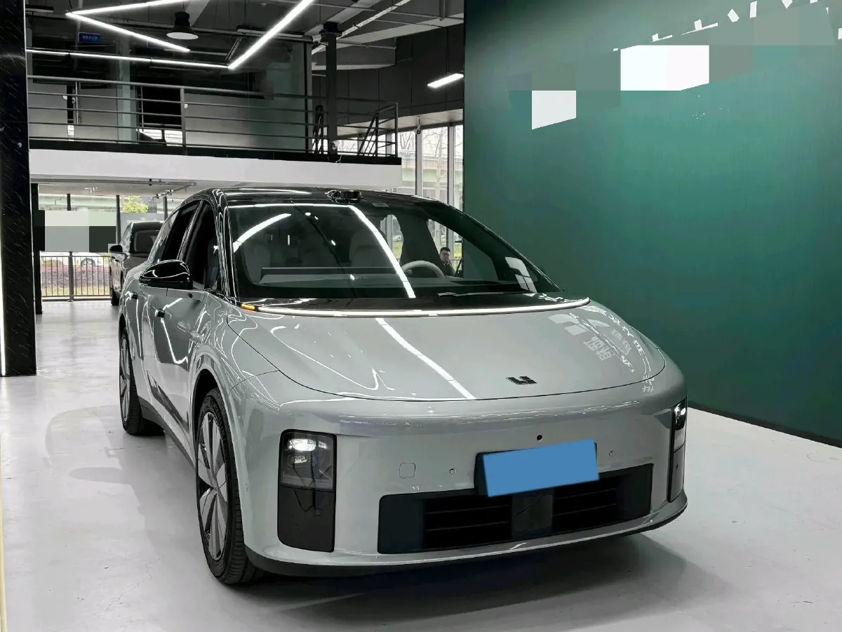 2025 Li i6 BEV,autocango,china used car exporter,china ev exporter,chinese used car exporter,chinese used ev exporter