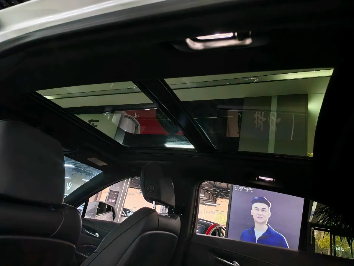 2020 Cadillac XT4 2.0T 237HP L4 9AT,autocango,china used car exporter,china ev exporter,chinese used car exporter,chinese used ev exporter