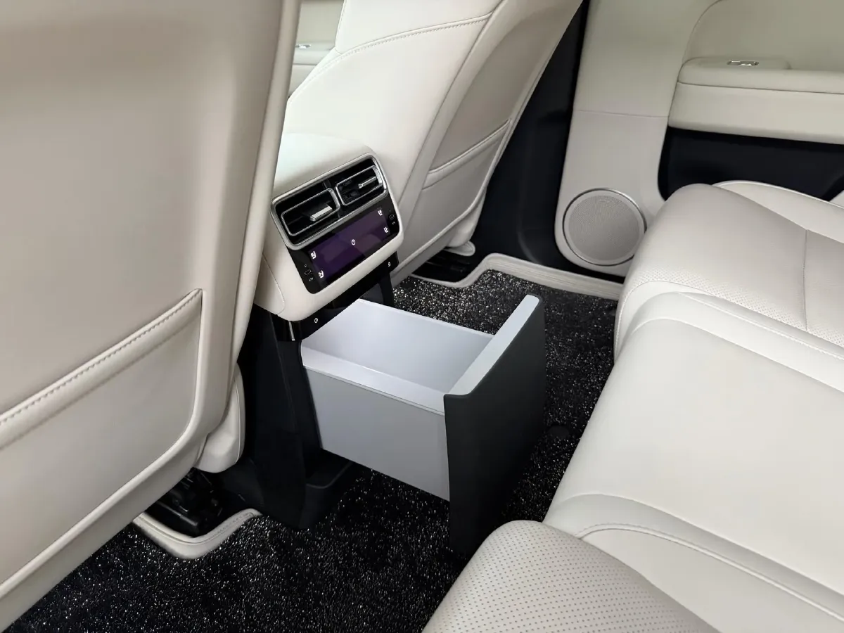 2025 Li L6 Range Extended 154HP L4 REEV,autocango,china used car exporter,china ev exporter,chinese used car exporter,chinese used ev exporter