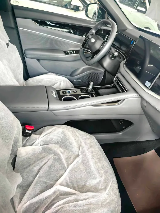 2026 Geely Azkarra 1.5T 181HP L4 7DCT,autocango,china used car exporter,china ev exporter,chinese used car exporter,chinese used ev exporter