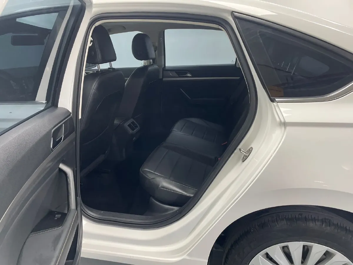 2018 Volkswagen Lavida 1.2T 116HP L4 7DCT,autocango,china used car exporter,china ev exporter,chinese used car exporter,chinese used ev exporter
