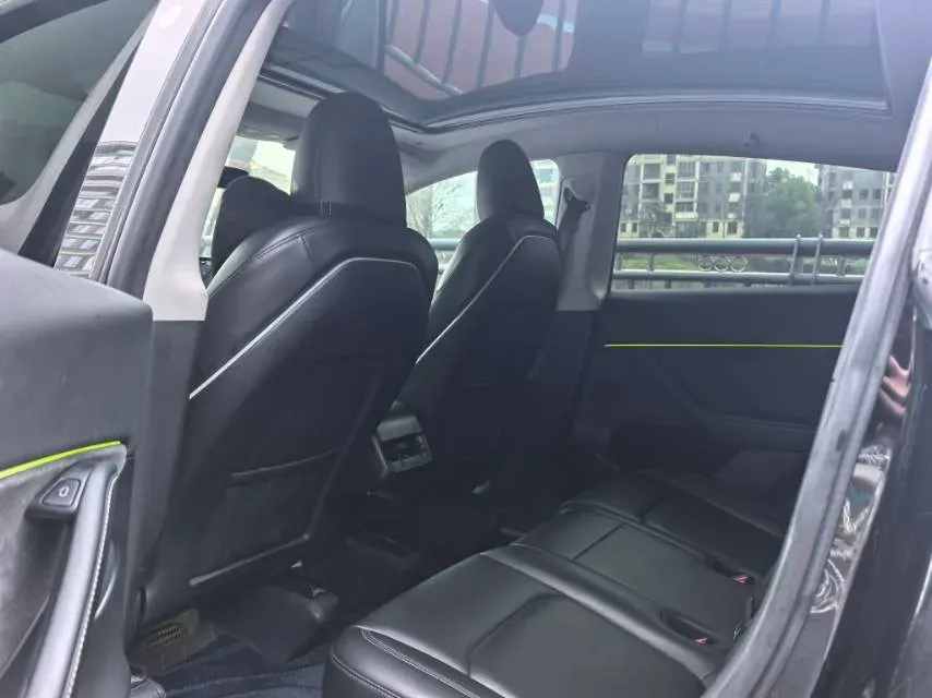 2022 Tesla Model Y BEV 60KWH,autocango,china used car exporter,china ev exporter,chinese used car exporter,chinese used ev exporter