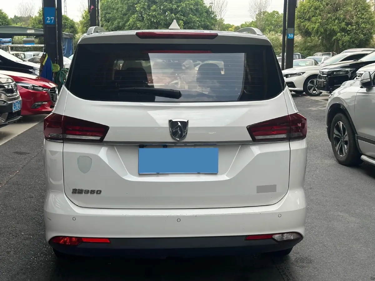 2019 BaoJun 360 1.5L 99HP L4 6MT,autocango,china used car exporter,china ev exporter,chinese used car exporter,chinese used ev exporter