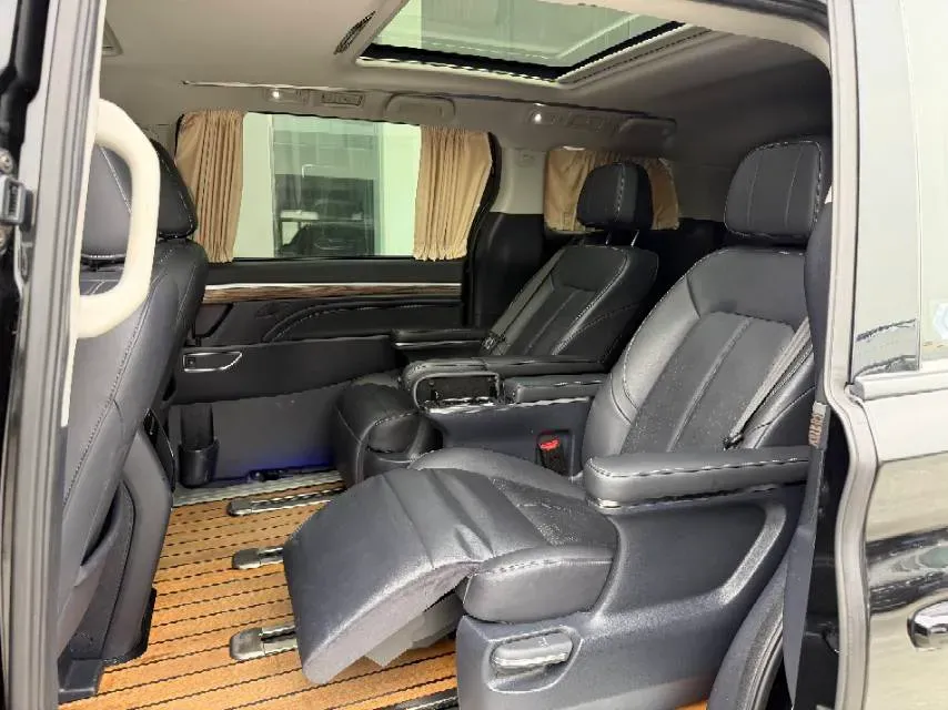 2021 GAC Trumpchi M8 2.0T 252HP L4 8AT,autocango,china used car exporter,china ev exporter,chinese used car exporter,chinese used ev exporter