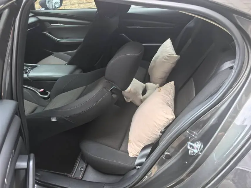 2020 Mazda 3 Axela 1.5L 117HP L4 6AT,autocango,china used car exporter,china ev exporter,chinese used car exporter,chinese used ev exporter