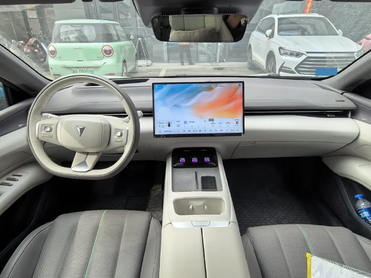 2024 Deepal L07 1.5L 98HP L4 REEV 28.39KWH,autocango,china used car exporter,china ev exporter,chinese used car exporter,chinese used ev exporter