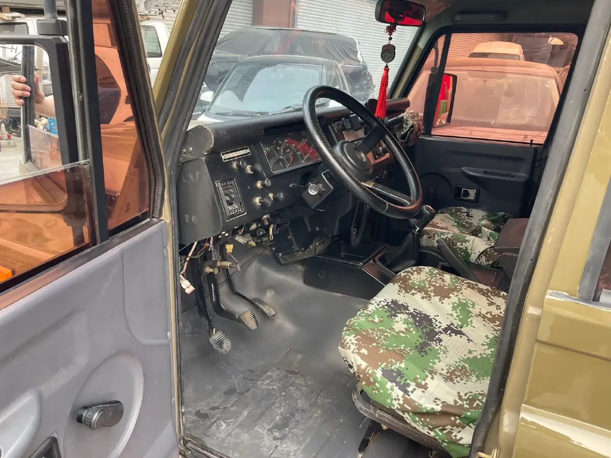 2016 BAW 212 2.0L 102HP L4 5MT,autocango,china used car exporter,china ev exporter,chinese used car exporter,chinese used ev exporter