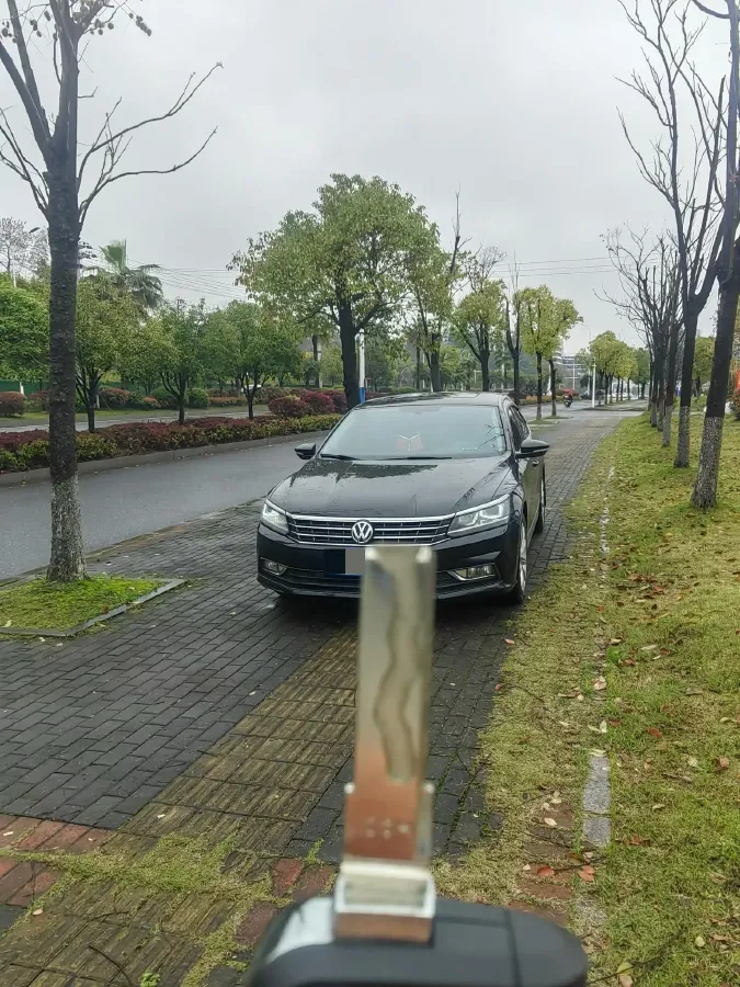 2017 Volkswagen Passat 1.8T 180HP L4 7DCT,autocango,china used car exporter,china ev exporter,chinese used car exporter,chinese used ev exporter