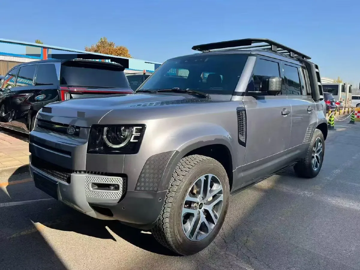 2020 Land Rover Defender 3.0T 400HP L6 8AT,autocango,china used car exporter,china ev exporter,chinese used car exporter,chinese used ev exporter