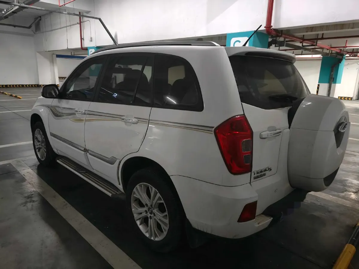 2018 Chery Tiggo 3 1.6L 126HP L4 5MT,autocango,china used car exporter,china ev exporter,chinese used car exporter,chinese used ev exporter