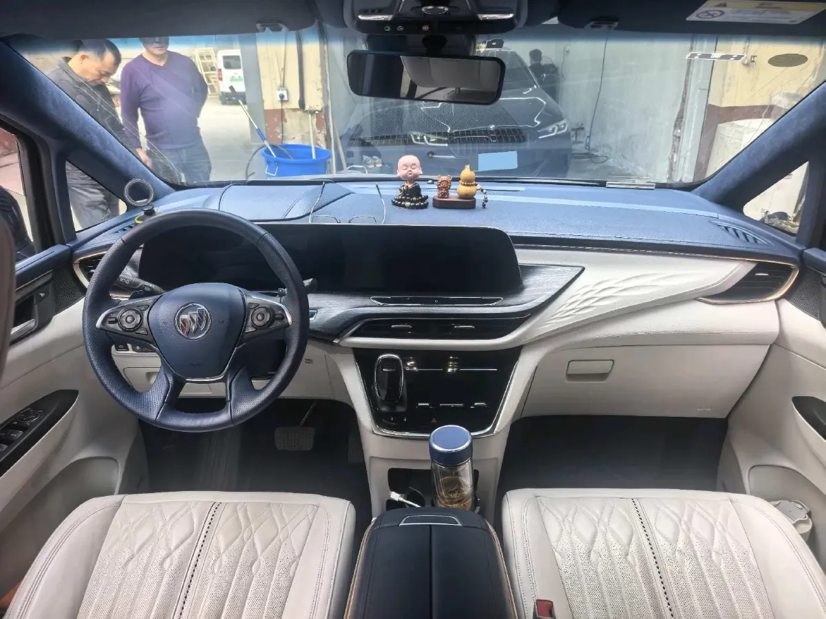 2022 Buick GL8 2.0T 237HP L4 9AT,autocango,china used car exporter,china ev exporter,chinese used car exporter,chinese used ev exporter