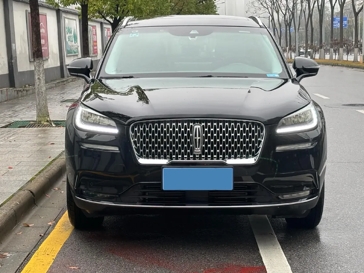 2022 Lincoln Corsair 2.0T 245HP L4 8AT,autocango,china used car exporter,china ev exporter,chinese used car exporter,chinese used ev exporter