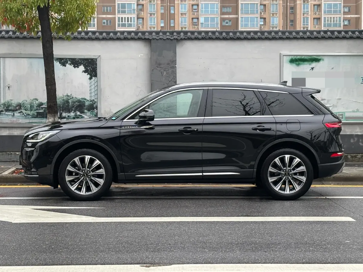 2022 Lincoln Corsair 2.0T 245HP L4 8AT,autocango,china used car exporter,china ev exporter,chinese used car exporter,chinese used ev exporter