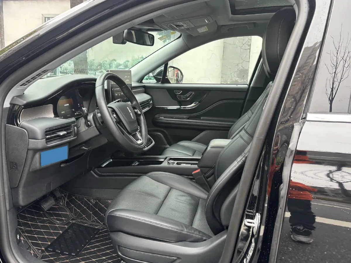 2022 Lincoln Corsair 2.0T 245HP L4 8AT,autocango,china used car exporter,china ev exporter,chinese used car exporter,chinese used ev exporter