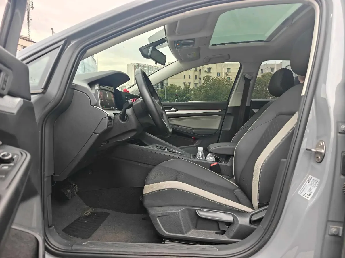 2021 Volkswagen Golf 1.4T 150HP L4 7DCT,autocango,china used car exporter,china ev exporter,chinese used car exporter,chinese used ev exporter