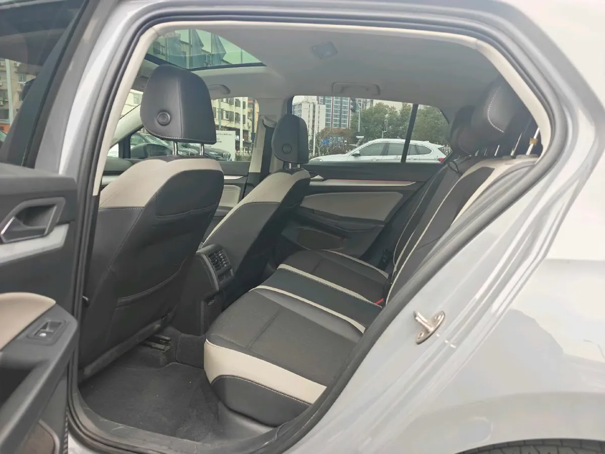 2021 Volkswagen Golf 1.4T 150HP L4 7DCT,autocango,china used car exporter,china ev exporter,chinese used car exporter,chinese used ev exporter