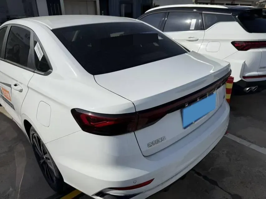2025 Geely Emgrand 1.5L 127HP L4 CVT,autocango,china used car exporter,china ev exporter,chinese used car exporter,chinese used ev exporter