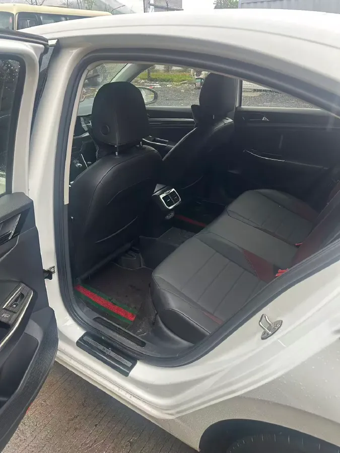 2019 Bestune T77 1.2T 143HP L4 7DCT,autocango,china used car exporter,china ev exporter,chinese used car exporter,chinese used ev exporter