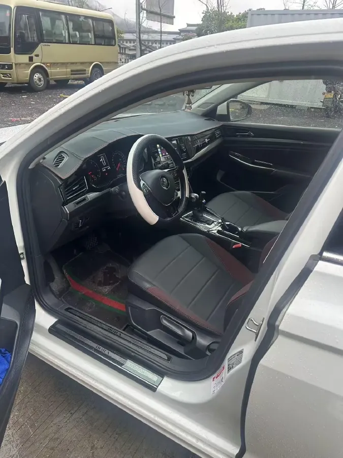 2019 Bestune T77 1.2T 143HP L4 7DCT,autocango,china used car exporter,china ev exporter,chinese used car exporter,chinese used ev exporter