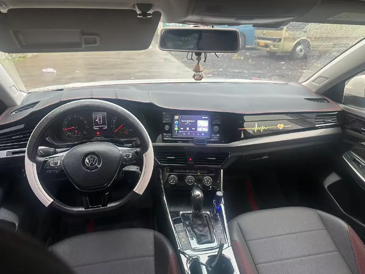 2019 Bestune T77 1.2T 143HP L4 7DCT,autocango,china used car exporter,china ev exporter,chinese used car exporter,chinese used ev exporter