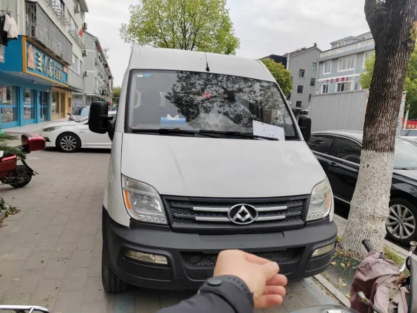 2018 MAXUS XinTu V80 2.5T 136HP L4 6MT,autocango,china used car exporter,china ev exporter,chinese used car exporter,chinese used ev exporter