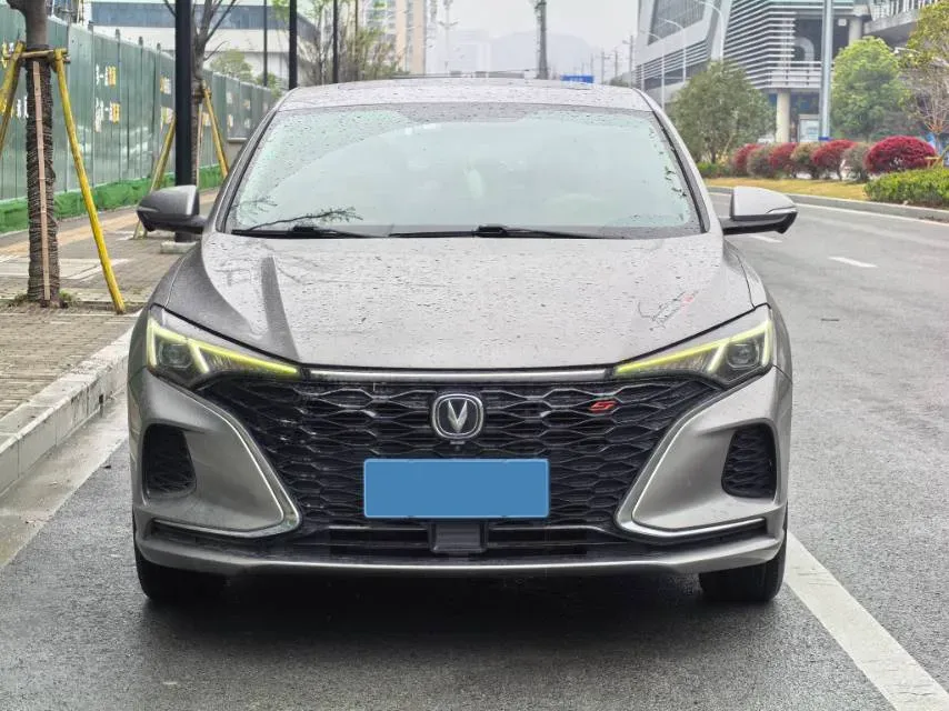 2021 ChangAn Eado 1.4T 160HP L4 7DCT,autocango,china used car exporter,china ev exporter,chinese used car exporter,chinese used ev exporter