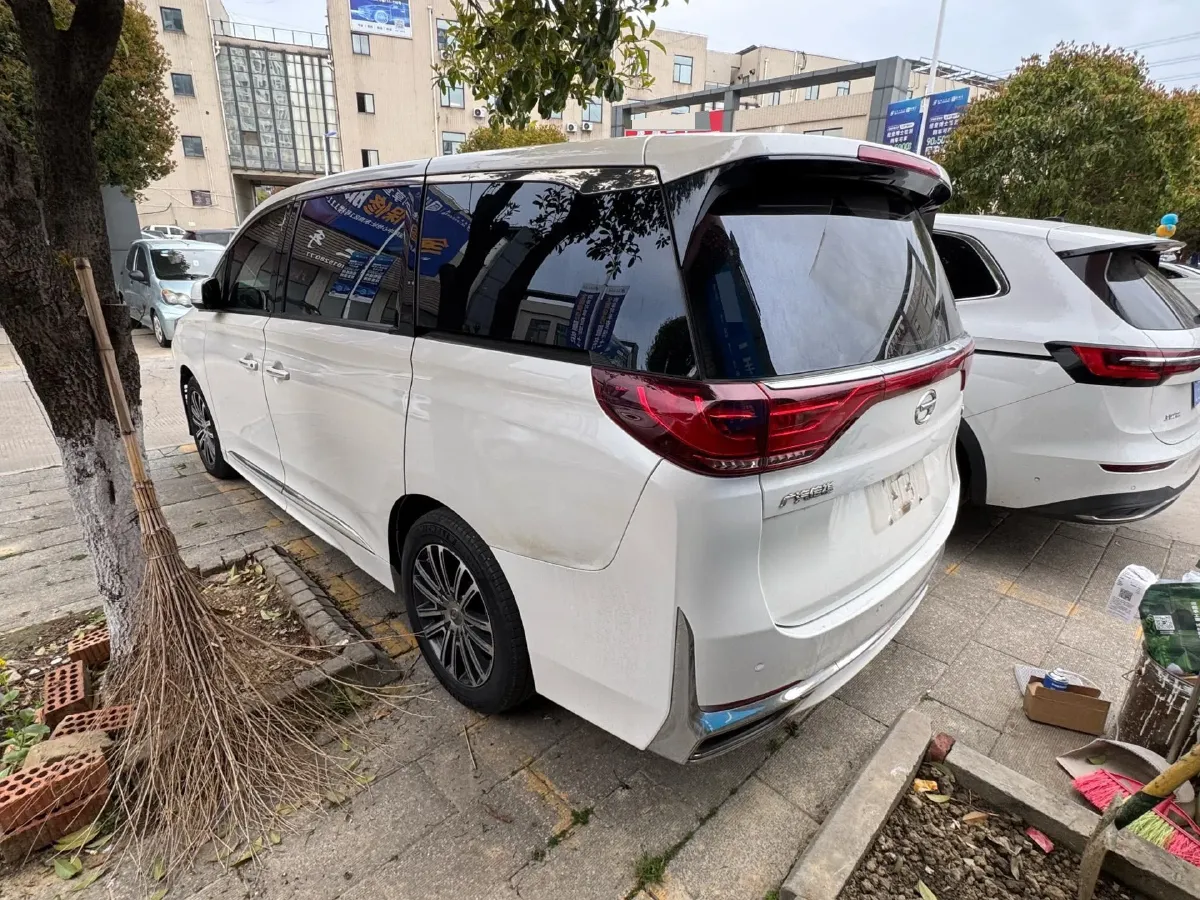 2021 GAC Trumpchi M8 2.0T 252HP L4 8AT,autocango,china used car exporter,china ev exporter,chinese used car exporter,chinese used ev exporter