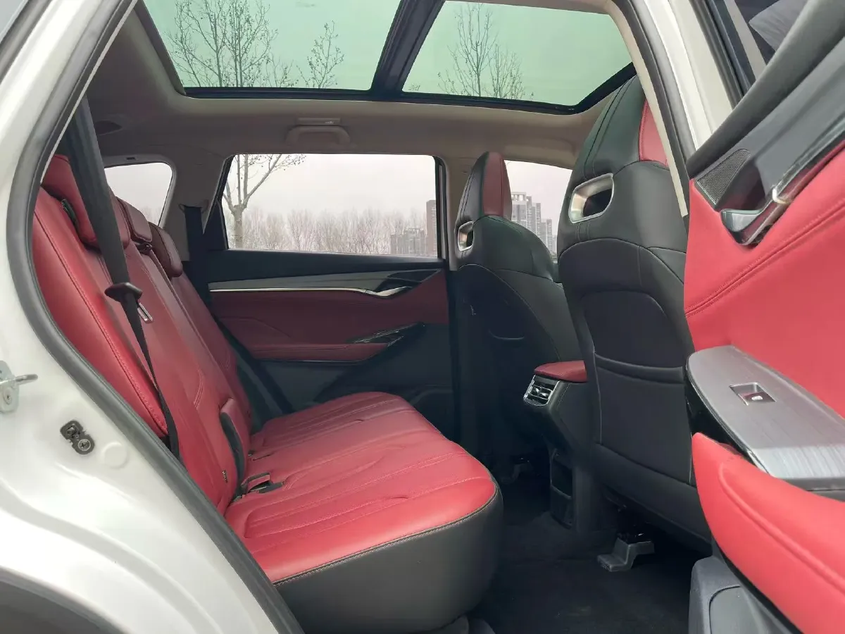 2022 ChangAn CS75 Plus 1.5T 178HP L4 6AT,autocango,china used car exporter,china ev exporter,chinese used car exporter,chinese used ev exporter