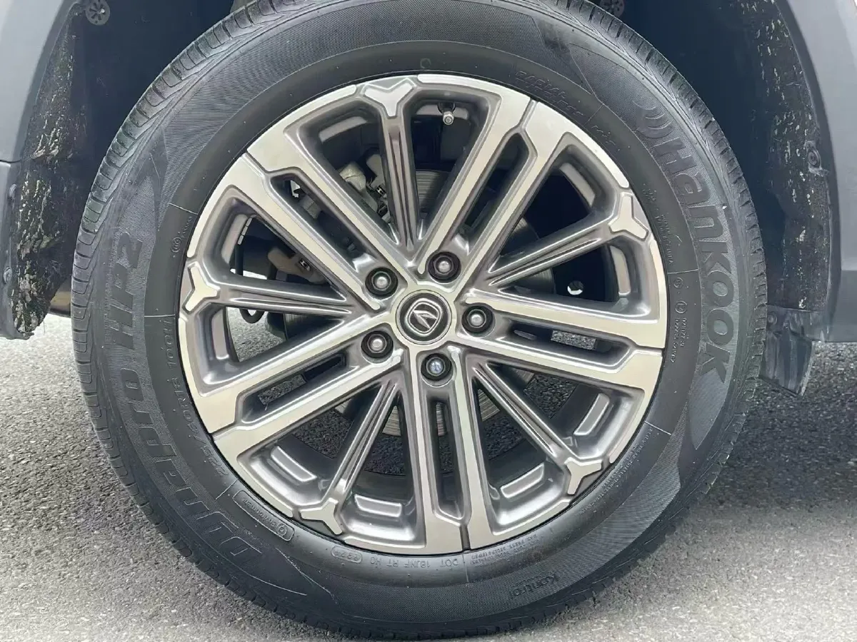 2022 ChangAn CS75 Plus 1.5T 178HP L4 6AT,autocango,china used car exporter,china ev exporter,chinese used car exporter,chinese used ev exporter