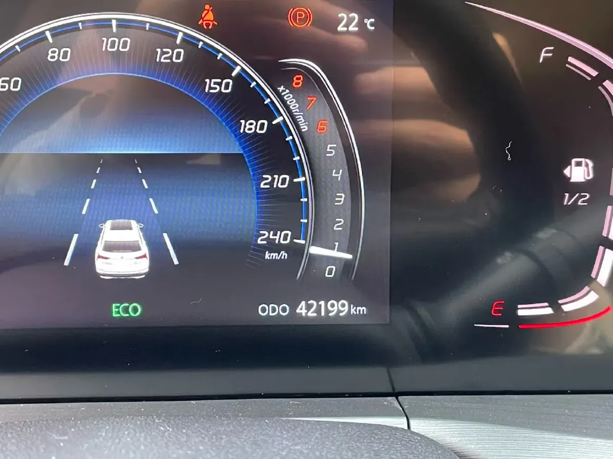 2022 ChangAn CS75 Plus 1.5T 178HP L4 6AT,autocango,china used car exporter,china ev exporter,chinese used car exporter,chinese used ev exporter