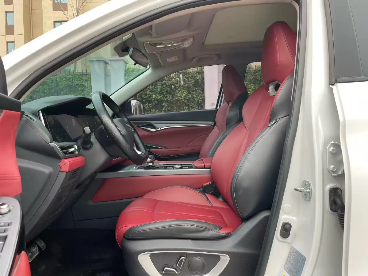 2022 ChangAn CS75 Plus 1.5T 178HP L4 6AT,autocango,china used car exporter,china ev exporter,chinese used car exporter,chinese used ev exporter