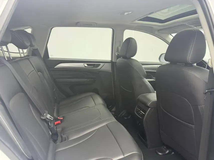 2023 Haval M6 1.5T 150HP L4 7DCT,autocango,china used car exporter,china ev exporter,chinese used car exporter,chinese used ev exporter