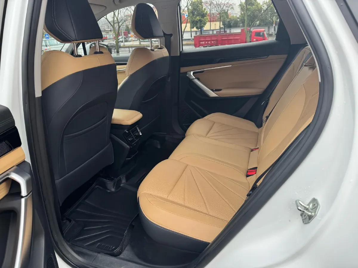 2023 Geely StarRay 1.5T 181HP L4 7DCT,autocango,china used car exporter,china ev exporter,chinese used car exporter,chinese used ev exporter