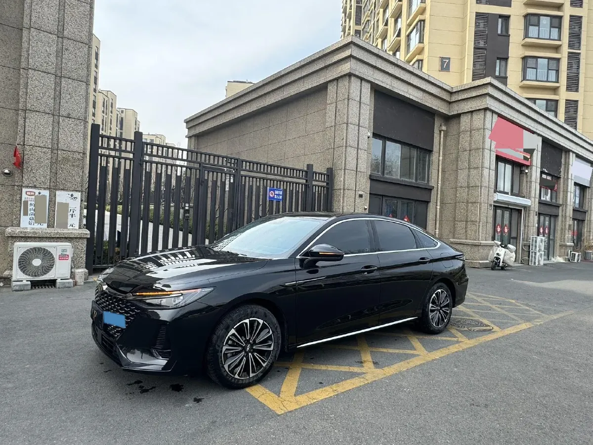 2024 Fulwin FulwinA8 1.5T 156HP L4 1DHT PHEV 18.3KWH,autocango,china used car exporter,china ev exporter,chinese used car exporter,chinese used ev exporter