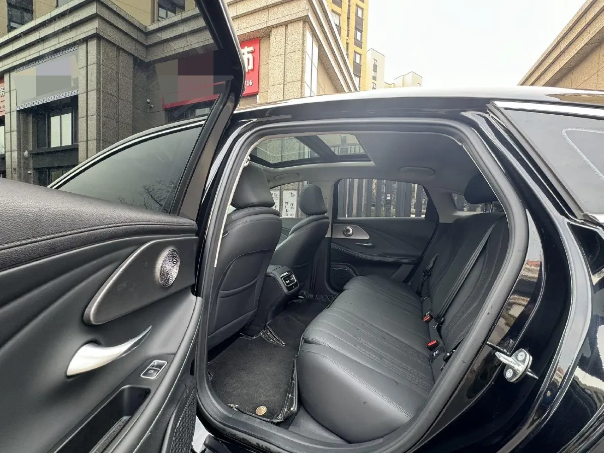 2024 Fulwin FulwinA8 1.5T 156HP L4 1DHT PHEV 18.3KWH,autocango,china used car exporter,china ev exporter,chinese used car exporter,chinese used ev exporter