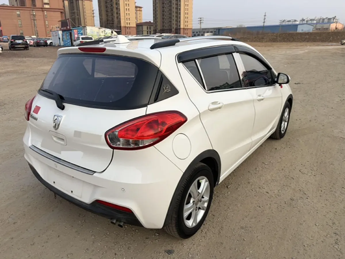 2016 BaoJun 310 1.2L 82HP L4 5MT,autocango,china used car exporter,china ev exporter,chinese used car exporter,chinese used ev exporter