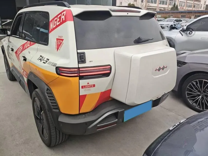 2025 FangChengBao Tai 3 BEV,autocango,china used car exporter,china ev exporter,chinese used car exporter,chinese used ev exporter