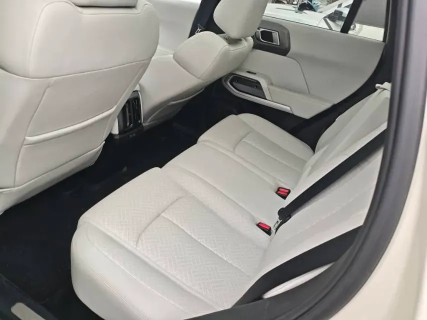 2025 FangChengBao Tai 3 BEV,autocango,china used car exporter,china ev exporter,chinese used car exporter,chinese used ev exporter